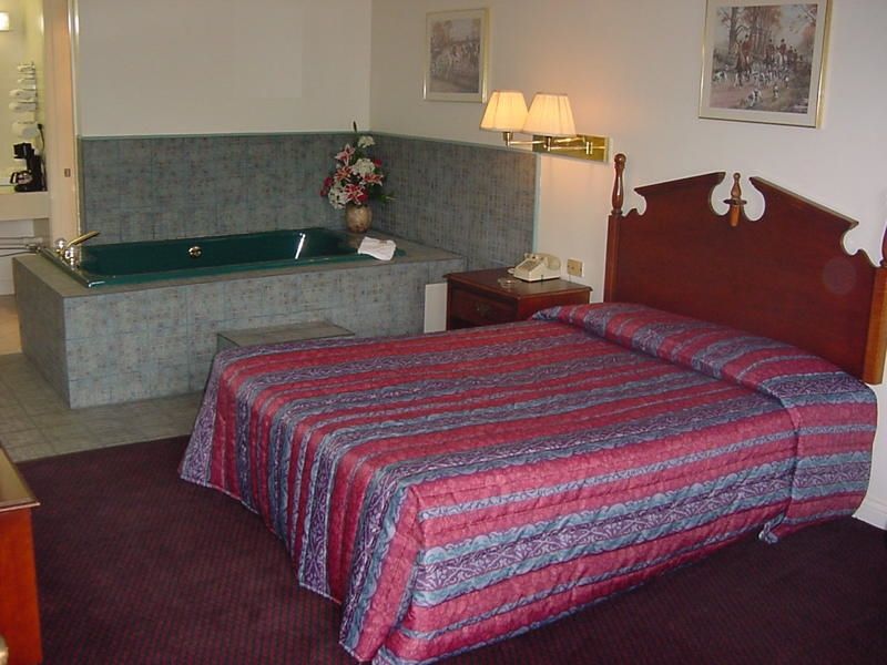 Old Bardstown Inn Habitación foto